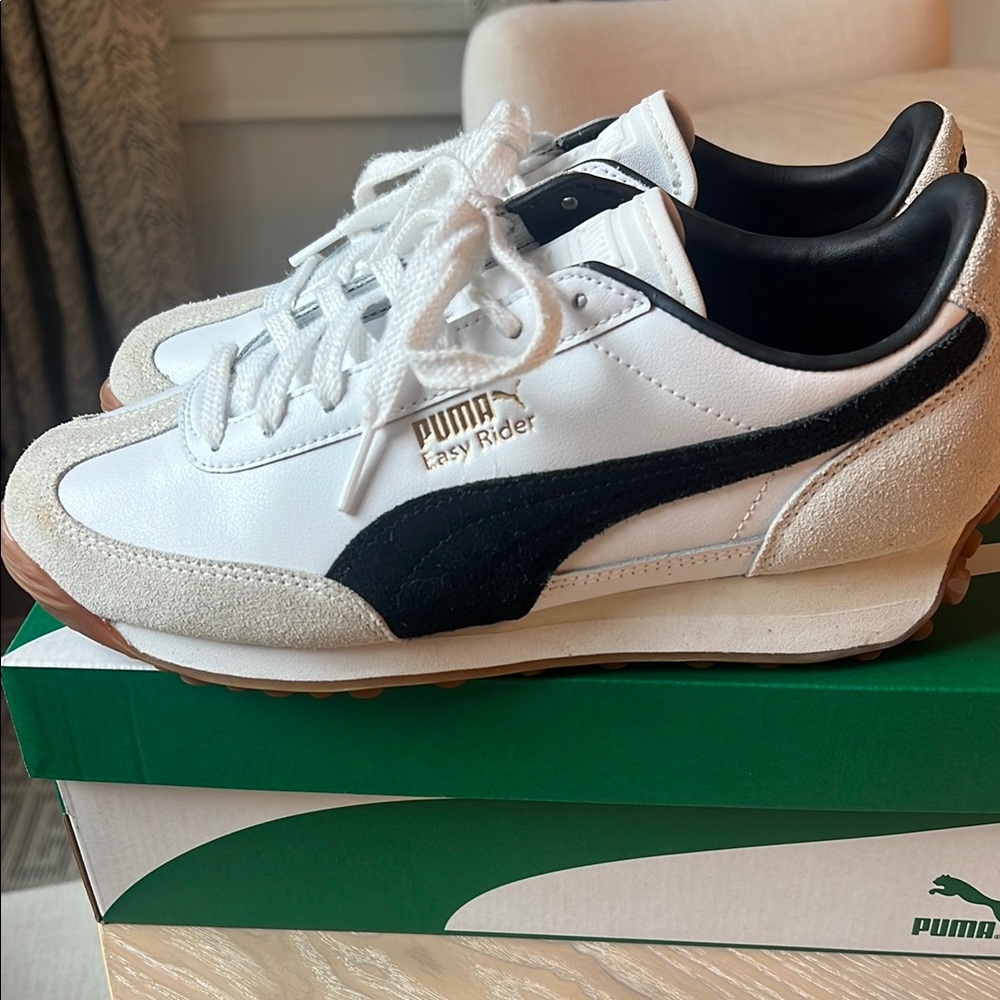 Puma Easy Rider White and Black Sneakers